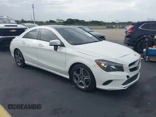 2019 Mercedes-Benz CLA 250 с VIN WDDSJ4EB3KN720539, выставлен на аукционе IAAI как лот 42633380 с пробегом 82 597 миль миль и . История ставок и продаж доступна на DreamBid. Изображение 1.