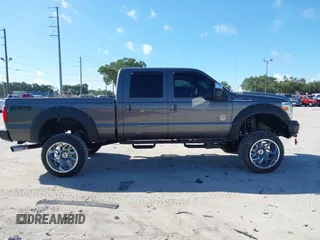 2014 Ford F-250 XL z VIN 1FT7W2BT9EEB39537, wystawiony jako IAAI lot #42763693 z przebiegiem 183 699 mil mil oraz . Historia ofert i sprzedaży dostępna na DreamBid. Obrazek 13.