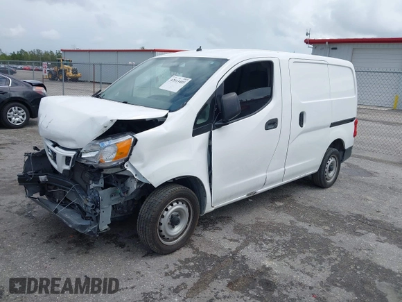 2015 Nissan NV200 SV with VIN 3N6CM0KNXFK728840, listed as a IAAI auction lot 42013485 with 138,479 mi miles. Bid and sale history available at carsss.com. Image 18.