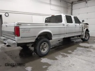1995 Ford F-350 с VIN 1FTJW36F0SEA42142, выставлен на аукционе IAAI как лот 41818083 с пробегом Не указан миль и . История ставок и продаж доступна на DreamBid. Изображение 4.