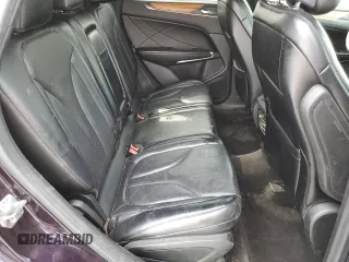2015 Lincoln MKC z VIN 5LMCJ2A93FUJ01840, wystawiony jako Copart lot #53269035 z przebiegiem 110 572 mil mil oraz Szkoda całkowita • Salvage title. Historia ofert i sprzedaży dostępna na DreamBid. Obrazek 11.