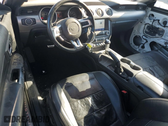 2020 Ford Mustang EcoBoost z VIN 1FATP8UH2L5125876, wystawiony jako Copart lot #44816225 z przebiegiem 68 002 mil mil oraz Szkoda całkowita • Salvage title. Historia ofert i sprzedaży dostępna na DreamBid. Obrazek 8.