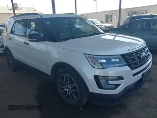 2016 Ford Explorer Sport with VIN 1FM5K8GT4GGB87268, listed as a IAAI auction lot 41894078 with 140,877 mi miles and . Bid and sale history available at carsss.com. Image 1.