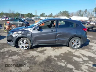 2021 Honda HR-V LX with VIN 3CZRU6H37MM743555, listed as a IAAI auction lot 41544189 with 72,039 mi miles. Bid and sale history available at carsss.com. Image 14.