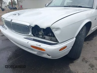 2000 Jaguar XJ Vanden Plas with VIN SAJDA24CXYLF08926, listed as a IAAI auction lot 41702969 with 194,837 mi miles and . Bid and sale history available at DreamBid. Image 6.