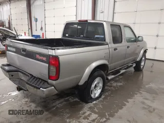 2000 Nissan Frontier XE z VIN 1N6ED27T8YC314914, wystawiony jako IAAI lot #42396047 z przebiegiem 182 486 mil mil oraz . Historia ofert i sprzedaży dostępna na DreamBid. Obrazek 4.