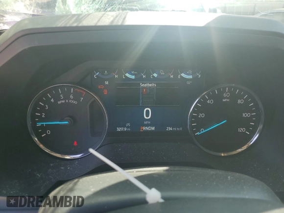 2024 Ford Expedition XLT с VIN 1FMJU1H88REA96240, выставлен на аукционе Copart как лот 50291545 с пробегом 3 217 миль миль и Списание • Salvage title. История ставок и продаж доступна на DreamBid. Изображение 9.