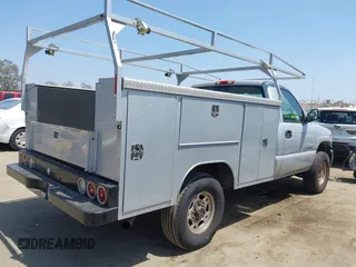 2004 GMC Sierra 1500 with VIN 1GDHC24U94E363663, listed as a IAAI auction lot 42554125 with 86,559 mi miles and . Bid and sale history available at DreamBid. Image 4.
