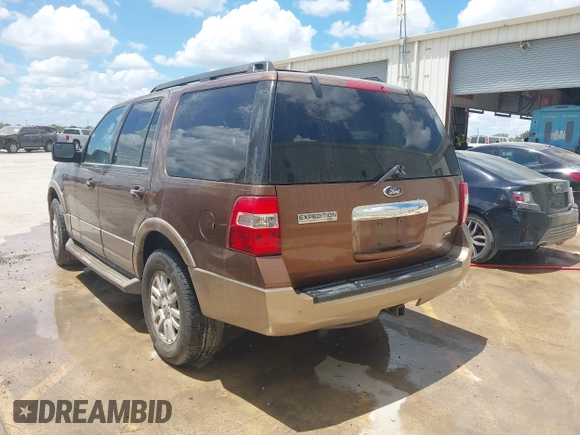 2012 Ford Expedition XLT с VIN 1FMJU1H59CEF11188, выставлен на аукционе IAAI как лот 42511301 с пробегом 153 090 миль миль и . История ставок и продаж доступна на DreamBid. Изображение 3.
