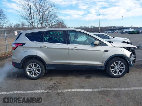 2017 Ford Escape SE with VIN 1FMCU9GD6HUD07252, listed as a IAAI auction lot 41584876 with 83,556 mi miles. Bid and sale history available at carsss.com. Image 13.