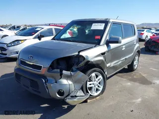 2010 Kia Soul ! with VIN KNDJT2A23A7094729, listed as a IAAI auction lot 41615567 with 159,419 mi miles. Bid and sale history available at carsss.com. Image 17.