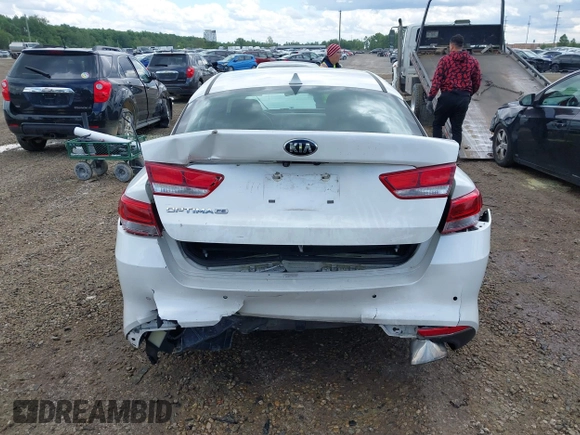 2018 Kia Optima LX with VIN KNAGT4L33J5232905, listed as a IAAI auction lot 42333610 with 111,423 mi miles and . Bid and sale history available at DreamBid. Image 17.
