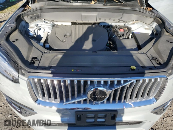 2024 Volvo XC90 Plus Bright Theme с VIN YV4L12PE2R1235477, выставлен на аукционе Copart как лот 82138904 с пробегом 2 047 миль миль и Списание • Salvage title. История ставок и продаж доступна на DreamBid. Изображение 12.