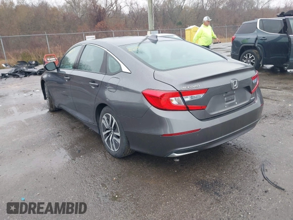 2020 Honda Accord with VIN 1HGCV3F17LA015904, listed as a IAAI auction lot 41393028 with 53,889 mi miles and . Bid and sale history available at DreamBid. Image 3.