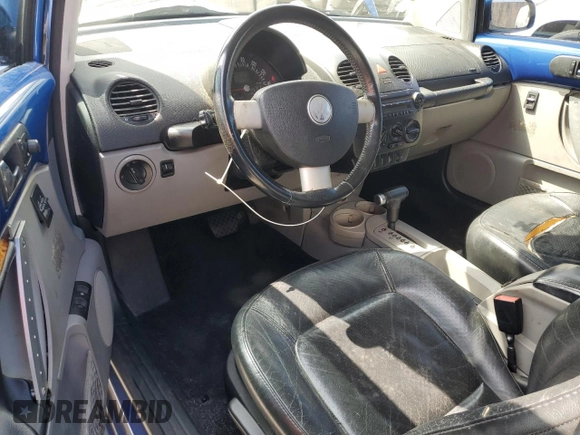 2004 Volkswagen New Beetle Coupe GLS with VIN 3VWCK31C24M414270, listed as a Copart auction lot 50660345 with 132,818 mi miles and Salvage Title. Bid and sale history available at carsss.com. Image 8.