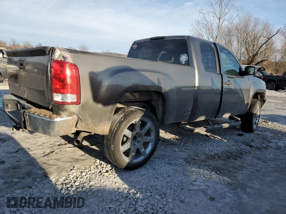 2010 GMC Sierra 1500 with VIN 1GTSCUEA7AZ284197, listed as a Copart auction lot 41985095 with Not Provided miles and Salvage Title. Bid and sale history available at DreamBid. Image 3.
