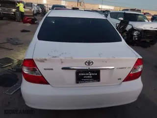 2004 Toyota Camry LE with VIN 4T1BF32K04U081583, listed as a IAAI auction lot 41139977 with 121,460 mi miles. Bid and sale history available at carsss.com. Image 16.