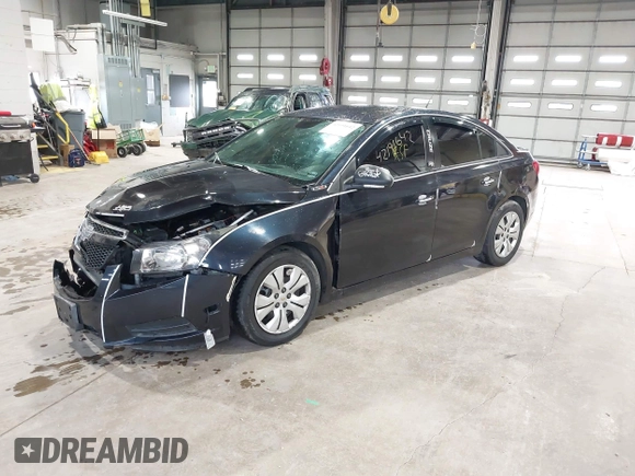 2014 Chevrolet Cruze LS z VIN 1G1PA5SH3E7473796, wystawiony jako IAAI lot #42191642 z przebiegiem 63 873 mil mil oraz . Historia ofert i sprzedaży dostępna na DreamBid. Obrazek 2.