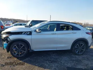 2023 Infiniti QX55 Luxe z VIN 3PCAJ5JR4PF122349, wystawiony jako IAAI lot #40942246 z przebiegiem 12 604 mil mil oraz . Historia ofert i sprzedaży dostępna na DreamBid. Obrazek 15.
