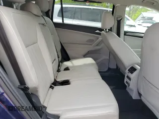 2022 Volkswagen Tiguan SE с VIN 3VV2B7AX3NM141626, выставлен на аукционе Copart как лот 57206285 с пробегом 70 293 миль миль и Списание • Salvage title. История ставок и продаж доступна на DreamBid. Изображение 11.