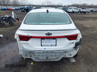2021 Kia Forte GT-Line with VIN 3KPF34AD1ME310472, listed as a IAAI auction lot 41631723 with 20,339 mi miles. Bid and sale history available at carsss.com. Image 17.