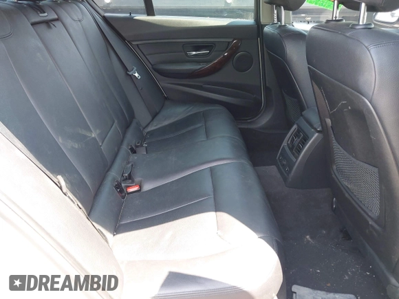 2013 BMW 3 Series 328i xDrive with VIN WBA3B3C52DJ975970, listed as a IAAI auction lot 42280624 with 2,262,225 mi miles and . Bid and sale history available at DreamBid. Image 8.