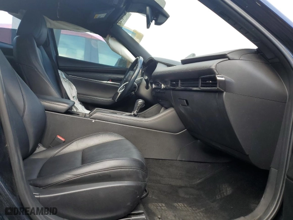 2019 Mazda Mazda3 Hatchback w/Preferred Pkg with VIN JM1BPAMM0K1139338, listed as a Copart auction lot 43773725 with 45,138 mi miles and Salvage Title. Bid and sale history available at carsss.com. Image 7.