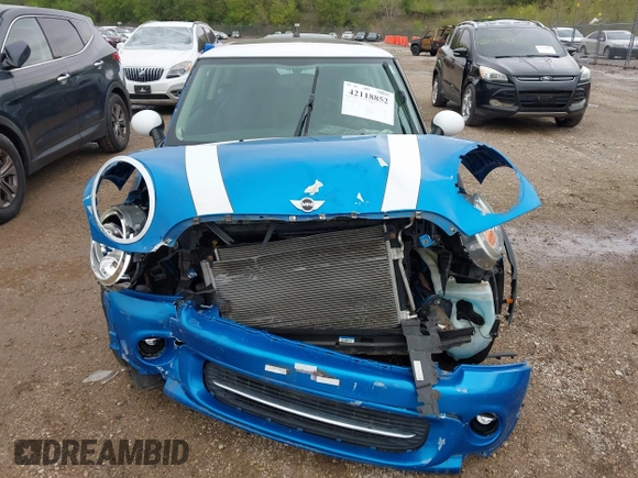 2011 MINI Hardtop with VIN WMWSU3C55BT252427, listed as a IAAI auction lot 42118852 with 151,077 mi miles and . Bid and sale history available at DreamBid. Image 13.