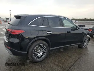 2025 Mercedes-Benz GLC with VIN W1NKM4HB9SF259122, listed as a Copart auction lot 83455184 with 1,135 mi miles and Salvage Title. Bid and sale history available at carsss.com. Image 3.