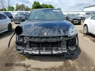 2019 Porsche Cayenne with VIN WP1AA2AY5KDA02094, listed as a Copart auction lot 60469445 with 105,899 mi miles and Clean title. Bid and sale history available at DreamBid. Image 5.