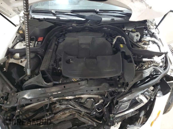 2013 Mercedes-Benz C 300 Sport с VIN WDDGF8AB3DG071630, выставлен на аукционе Copart как лот 60633755 с пробегом 125 585 миль миль и Списание • Salvage title. История ставок и продаж доступна на DreamBid. Изображение 11.