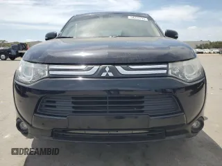 2014 Mitsubishi Outlander GT z VIN JA4JZ4AX7EZ017369, wystawiony jako Copart lot #54223775 z przebiegiem 131 555 mil mil oraz Szkoda całkowita • Salvage title. Historia ofert i sprzedaży dostępna na DreamBid. Obrazek 5.