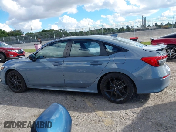 2024 Honda Civic Si z VIN 2HGFE1E59RH470995, wystawiony jako IAAI lot #41624743 z przebiegiem 14 524 mil mil oraz . Historia ofert i sprzedaży dostępna na DreamBid. Obrazek 14.