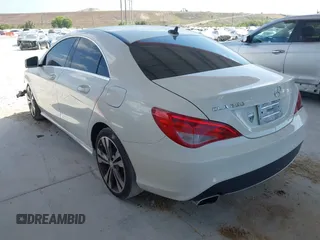 2016 Mercedes-Benz CLA 250 z VIN WDDSJ4EB6GN324399, wystawiony jako IAAI lot #42144858 z przebiegiem 100 019 mil mil oraz . Historia ofert i sprzedaży dostępna na DreamBid. Obrazek 3.