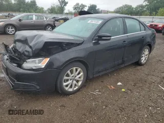 2013 Volkswagen Jetta SE с VIN 3VWDX7AJ0DM364223, выставлен на аукционе Copart как лот 59414485 с пробегом 117 649 миль миль и Списание • Salvage title. История ставок и продаж доступна на DreamBid. Изображение 1.