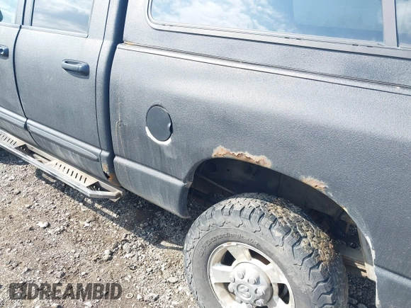 2005 Dodge 2500 SLT with VIN 3D7KS28C25G844501, listed as a IAAI auction lot 42176860 with 238,386 mi miles. Bid and sale history available at carsss.com. Image 6.