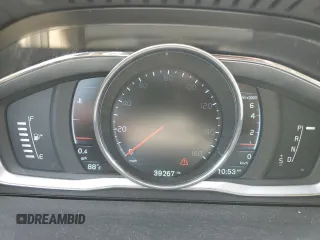 2015 Volvo S60 T5 Drive-E Premier z VIN YV140MFK2F1362846, wystawiony jako Copart lot #56112245 z przebiegiem 39 267 mil mil oraz Szkoda całkowita • Salvage title. Historia ofert i sprzedaży dostępna na DreamBid. Obrazek 9.
