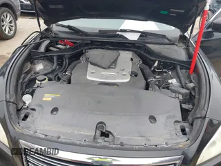 2011 Infiniti M with VIN JN1BY1AP4BM320231, listed as a IAAI auction lot 41446113 with 124,330 mi miles. Bid and sale history available at carsss.com. Image 10.