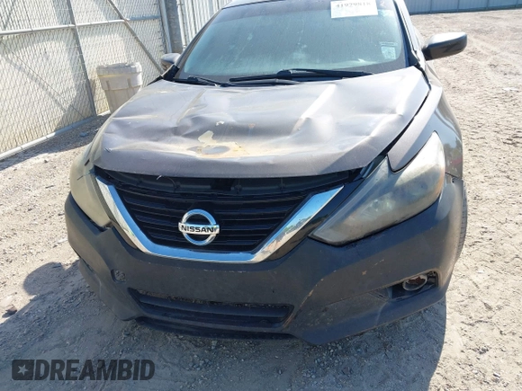 2015 Nissan Altima 2.5 S with VIN 1N4AL3AP3FC430613, listed as a IAAI auction lot 41979818 with 186,921 mi miles. Bid and sale history available at carsss.com. Image 6.