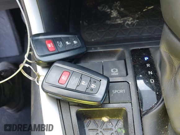 2024 Toyota RAV4 XLE Premium с VIN 2T3C1RFV2RC272612, выставлен на аукционе IAAI как лот 41881892 с пробегом 11 054 миль миль и . История ставок и продаж доступна на DreamBid. Изображение 11.