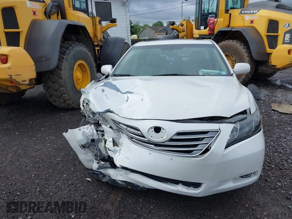2007 Toyota Camry z VIN 4T1BB46K67U027737, wystawiony jako IAAI lot #42320986 z przebiegiem 142 606 mil mil oraz . Historia ofert i sprzedaży dostępna na DreamBid. Obrazek 12.