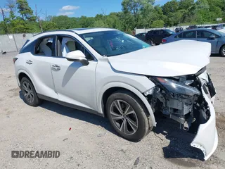 2024 Lexus RX 350 z VIN 2T2BAMCA3RC064761, wystawiony jako IAAI lot #42291719 z przebiegiem 26 213 mil mil oraz . Historia ofert i sprzedaży dostępna na DreamBid. Obrazek 1.