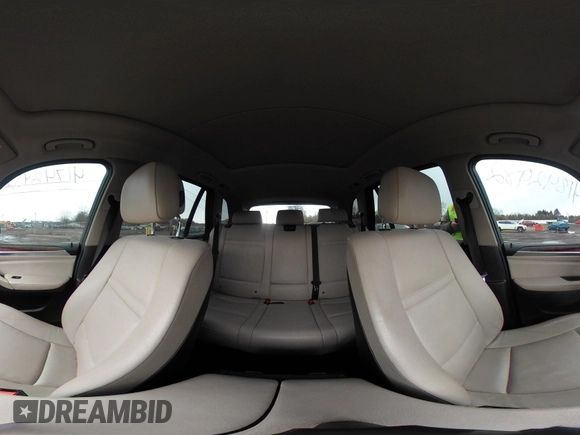 2013 BMW X5 xDrive50i с VIN 5UXZV8C54DL426713, выставлен на аукционе IAAI как лот 41742982 с пробегом 103 208 миль миль и . История ставок и продаж доступна на DreamBid. Изображение 18.