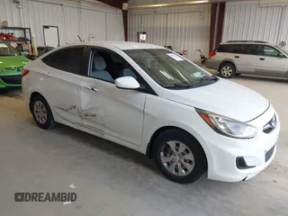 2016 Hyundai Accent SE z VIN KMHCT4AE4GU989554, wystawiony jako IAAI lot #42392926 z przebiegiem 114 759 mil mil oraz . Historia ofert i sprzedaży dostępna na DreamBid. Obrazek 1.