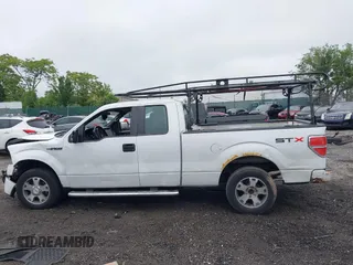 2010 Ford F-150 XL z VIN 1FTEX1CW4AFC14348, wystawiony jako IAAI lot #42381042 z przebiegiem Nie podano mil oraz . Historia ofert i sprzedaży dostępna na DreamBid. Obrazek 15.