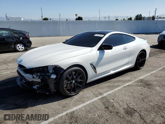 2020 BMW 8 Series M850i xDrive with VIN WBABC4C00LCE77534, listed as a Copart auction lot 54722515 with 0 mi miles and Salvage Title. Bid and sale history available at carsss.com. Image 1.