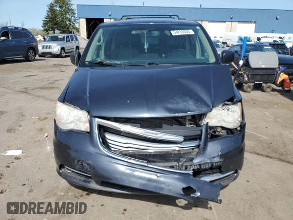 2013 Chrysler Town & Country Touring with VIN 2C4RC1BG4DR594005, listed as a Copart auction lot 54235535 with 114,356 mi miles and Clean Title. Bid and sale history available at DreamBid. Image 5.