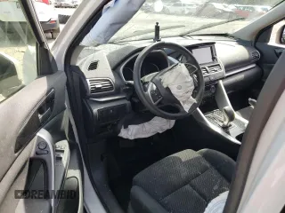 2020 Mitsubishi Eclipse Cross ES z VIN JA4AS3AA5LZ006877, wystawiony jako Copart lot #56543935 z przebiegiem 90 417 mil mil oraz Szkoda całkowita • Salvage title. Historia ofert i sprzedaży dostępna na DreamBid. Obrazek 8.