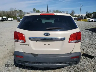 2011 Kia Sorento LX with VIN 5XYKT3A15BG125050, listed as a Copart auction lot 50715195 with 156,970 mi miles and Salvage Title. Bid and sale history available at carsss.com. Image 6.