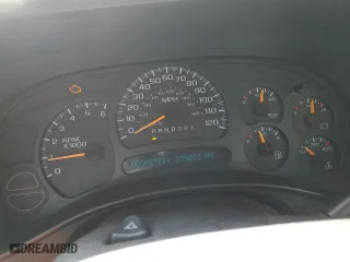 2006 Chevrolet Silverado 1500 LT2 with VIN 2GCEC13Z061314242, listed as a Copart auction lot 50217745 with 235,033 mi miles and Salvage Title. Bid and sale history available at carsss.com. Image 9.